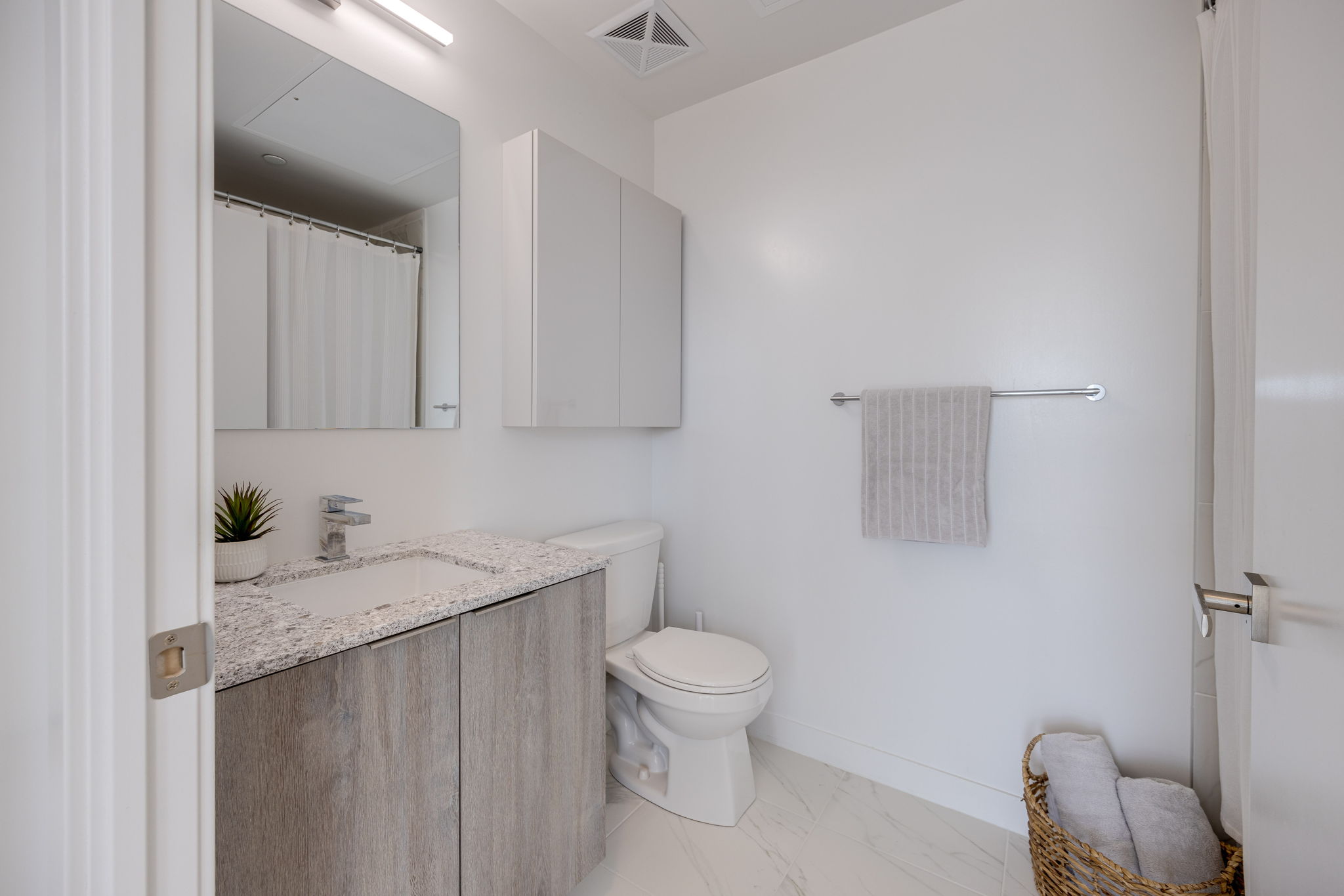Toronto property showcase — delivered property photograph 21