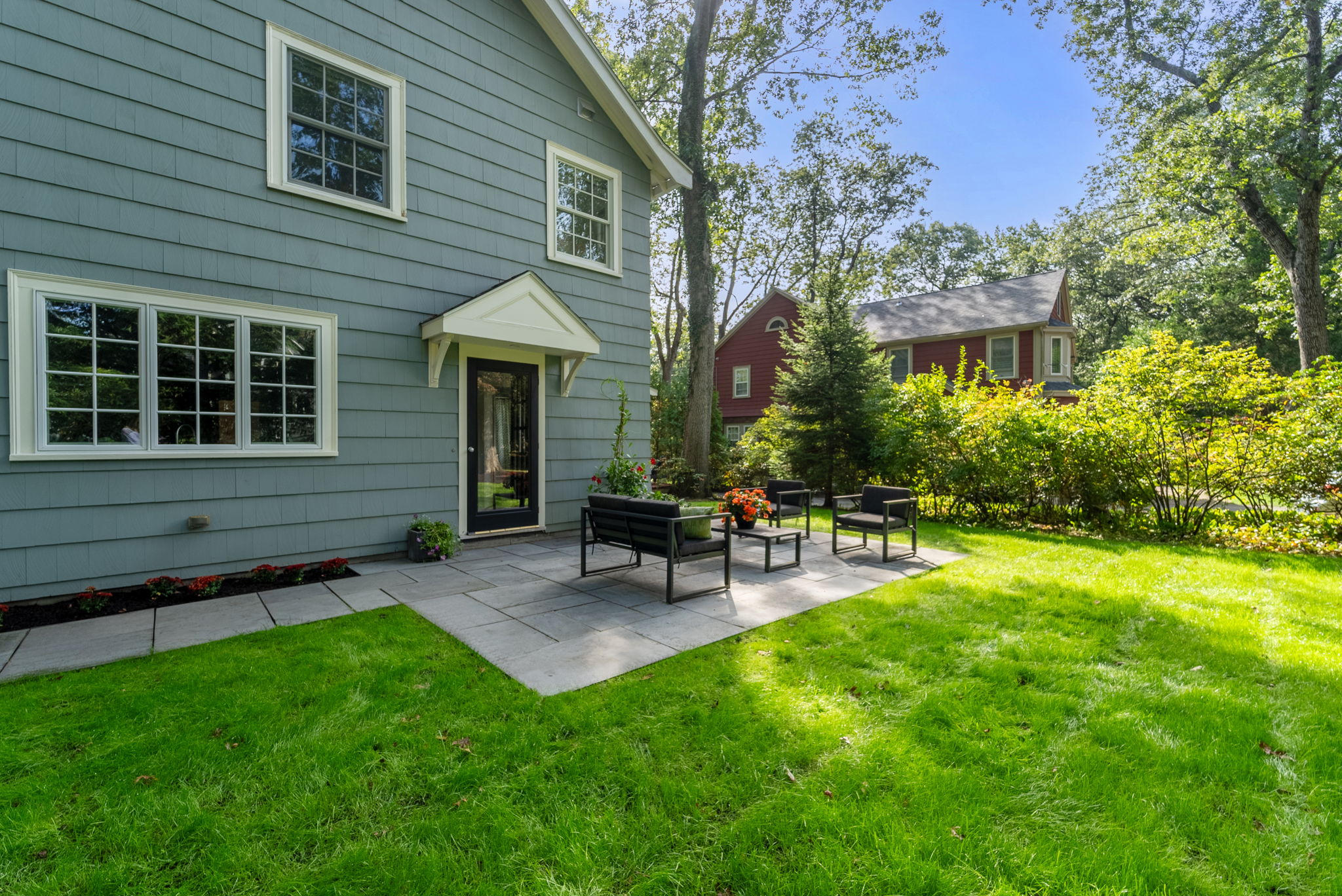 Exterior (13 of 15) edit