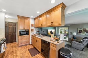 Bayshore Dr-S0907-014.jpg