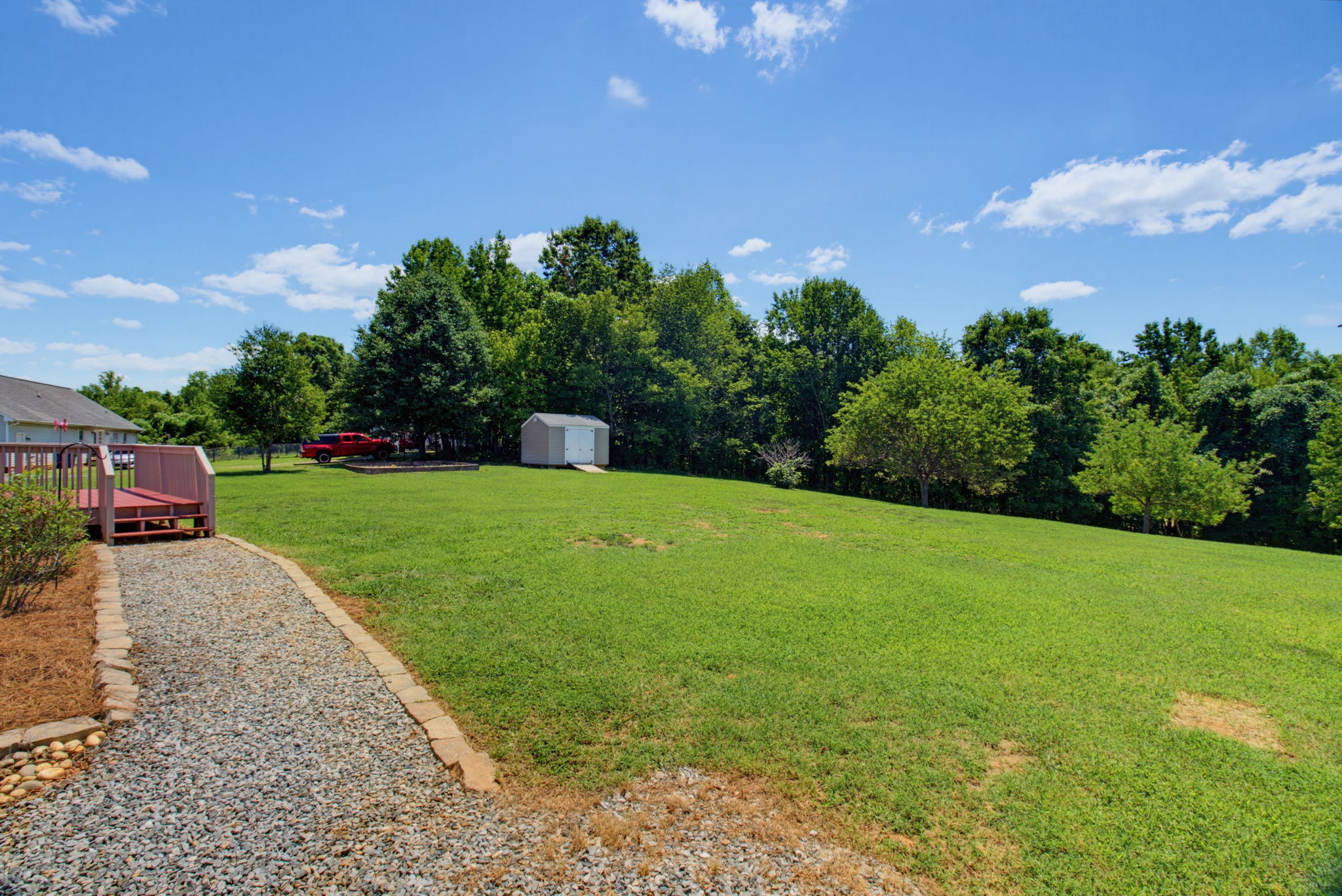 310 Dogwood Acres Ln-27