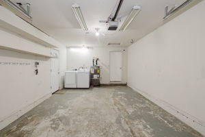  Photo 35
