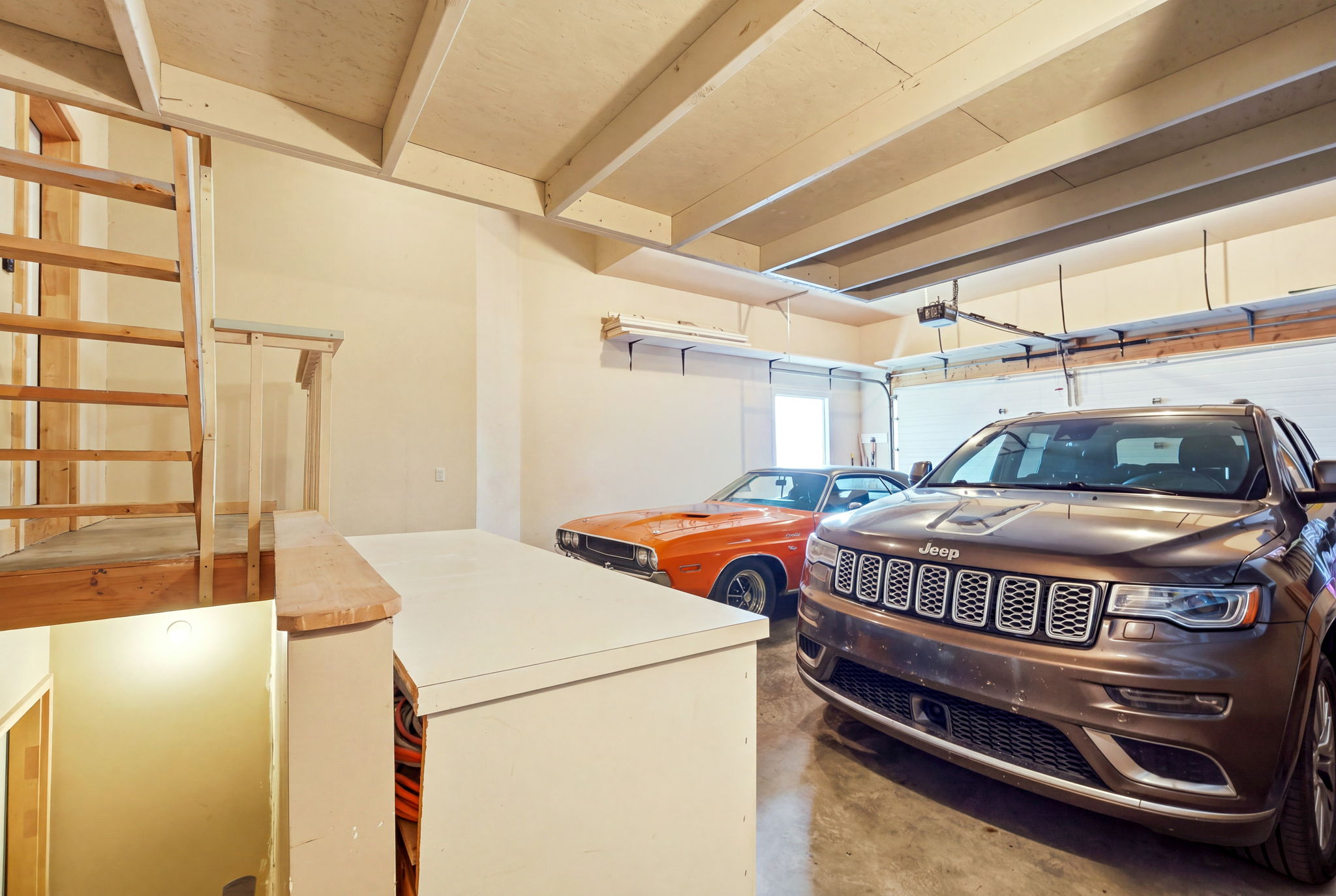  Photo 33