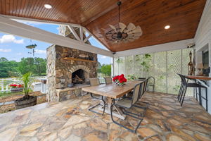  Photo 49