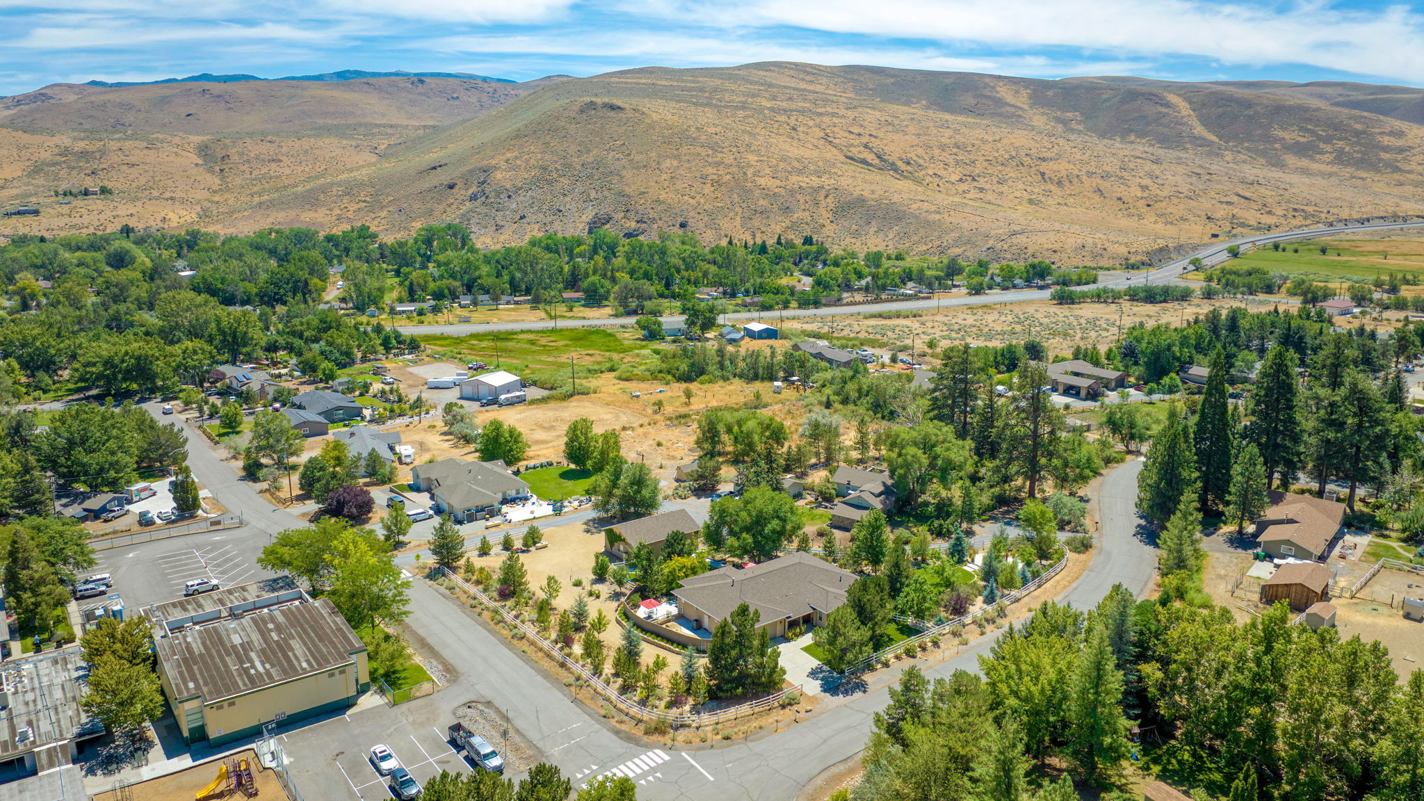  Photo 133