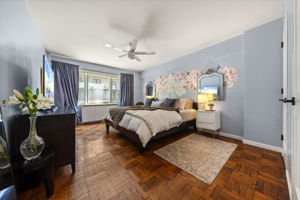 310_Lexington_2J_010