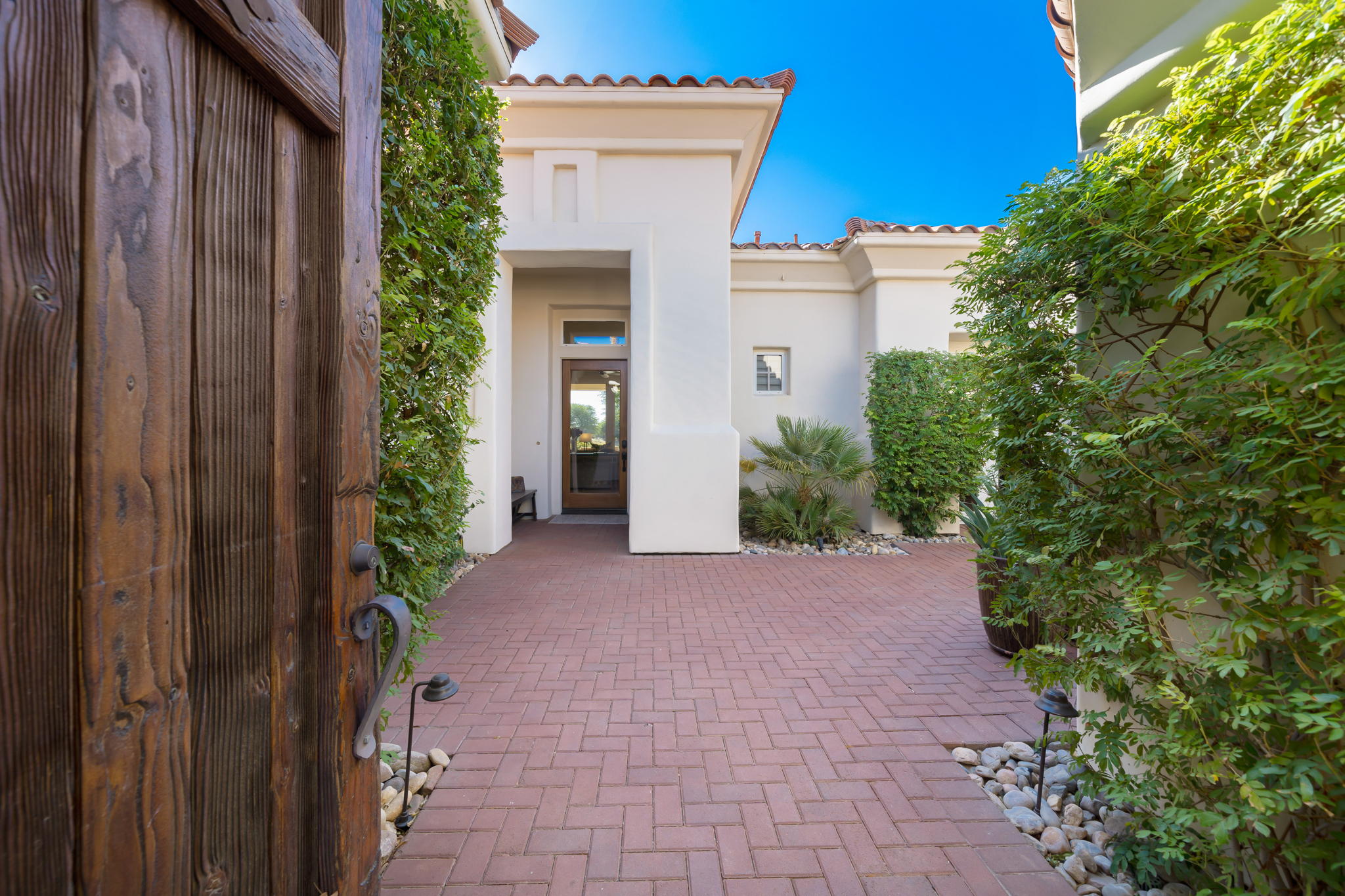 310 Loch Lomond Rd, Rancho Mirage, CA 92270, USA Photo 12