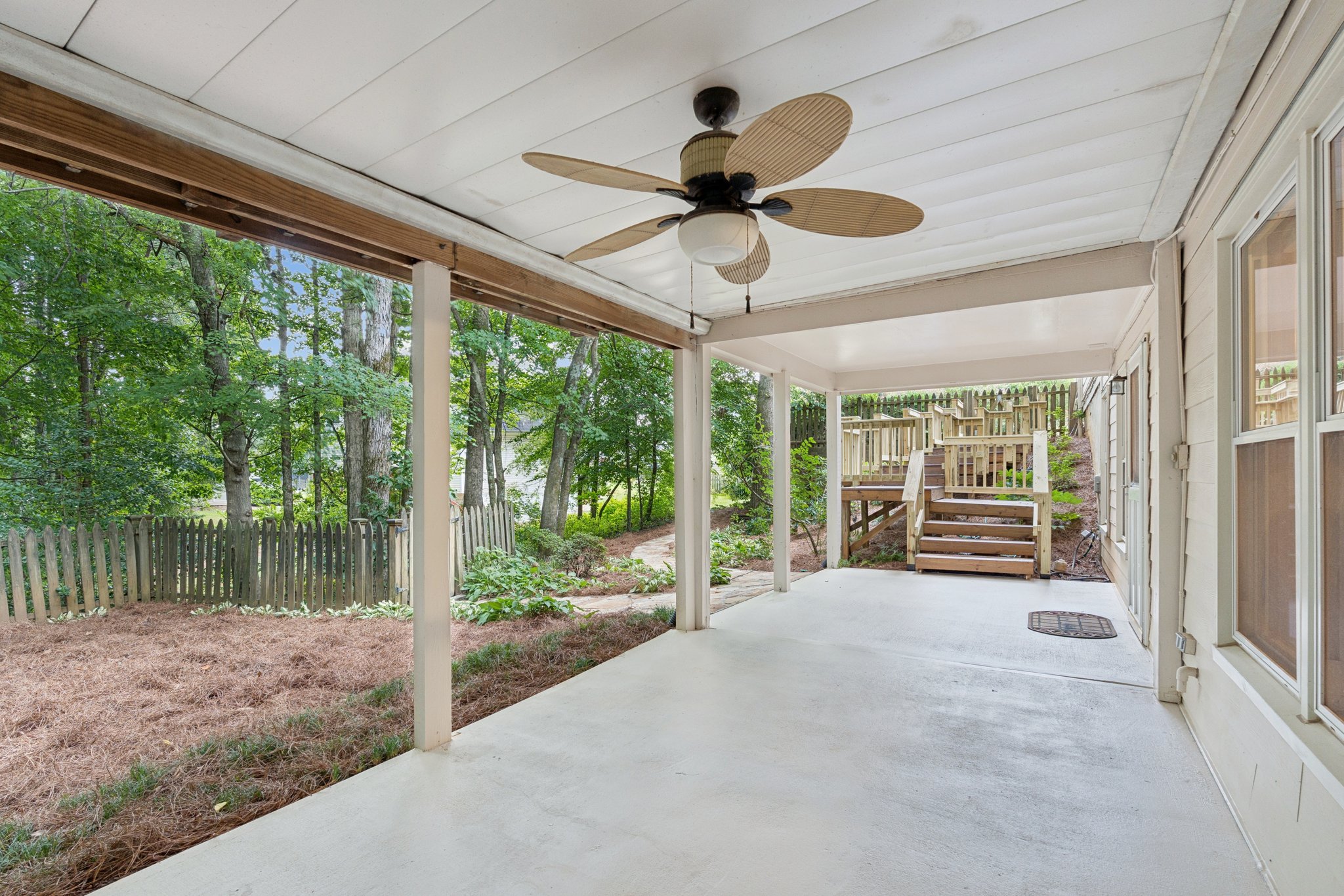 Local_Flavor_Films-310_Ridge_Bluff_Ln_Suwanee_GA-301.jpg