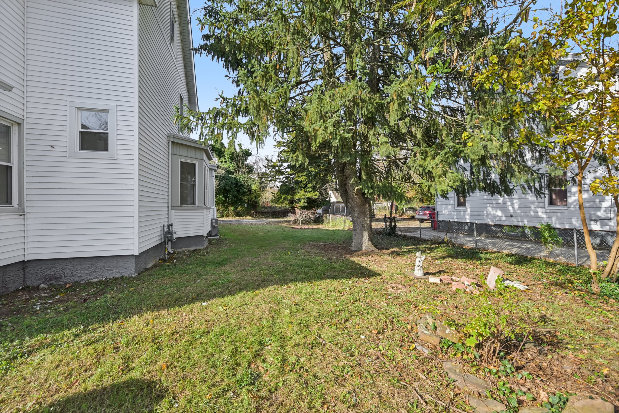 South Ave-S1211-004.jpg