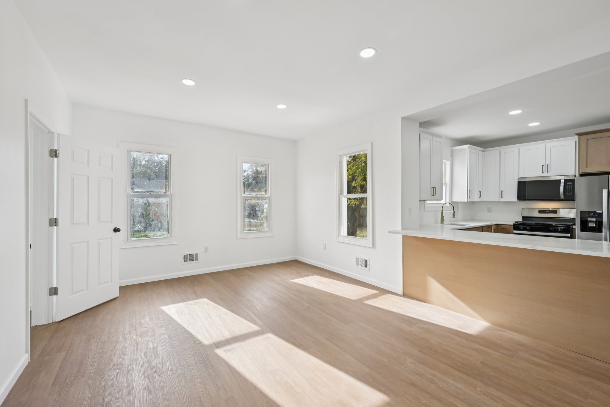 South Ave-S1211-014.jpg