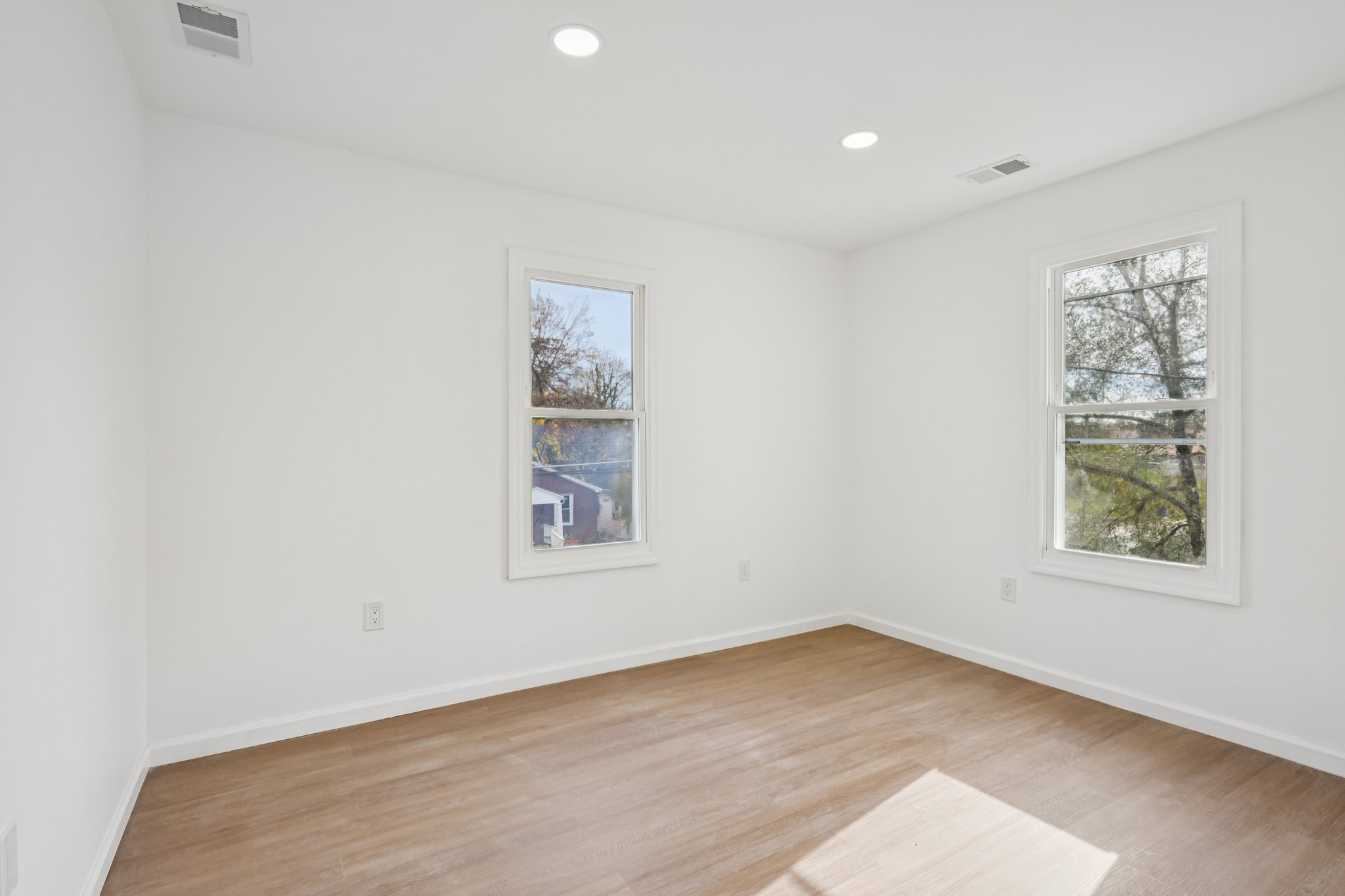 South Ave-S1211-029.jpg