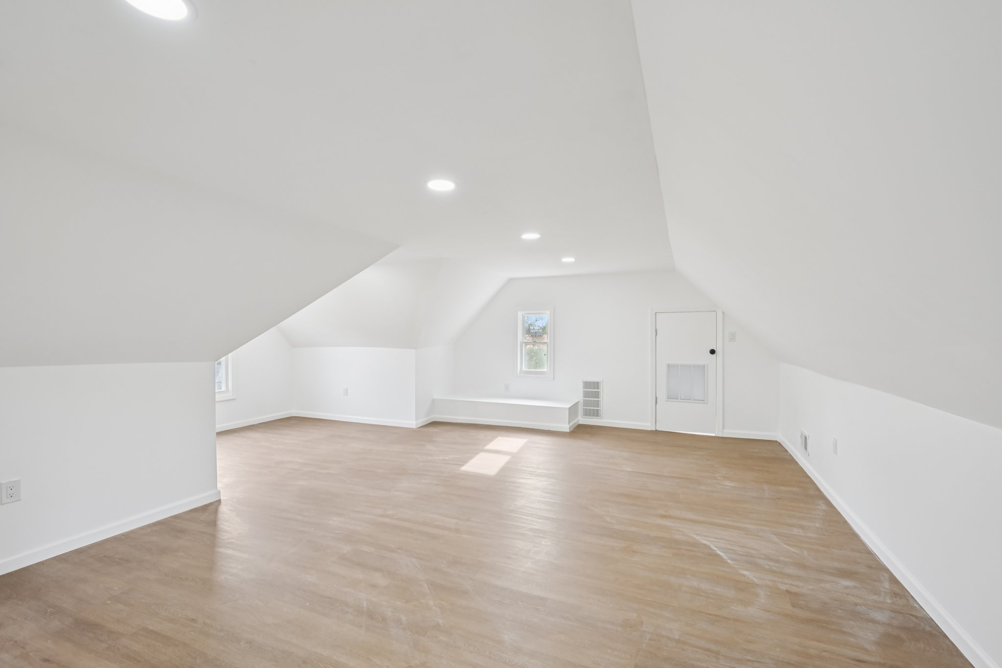 South Ave-S1211-038.jpg