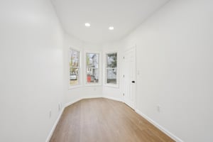 South Ave-S1211-016.jpg