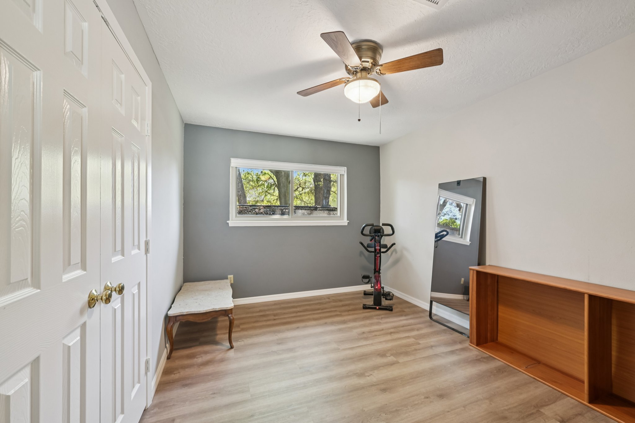 Whitecap Dr-L1403-023.jpg