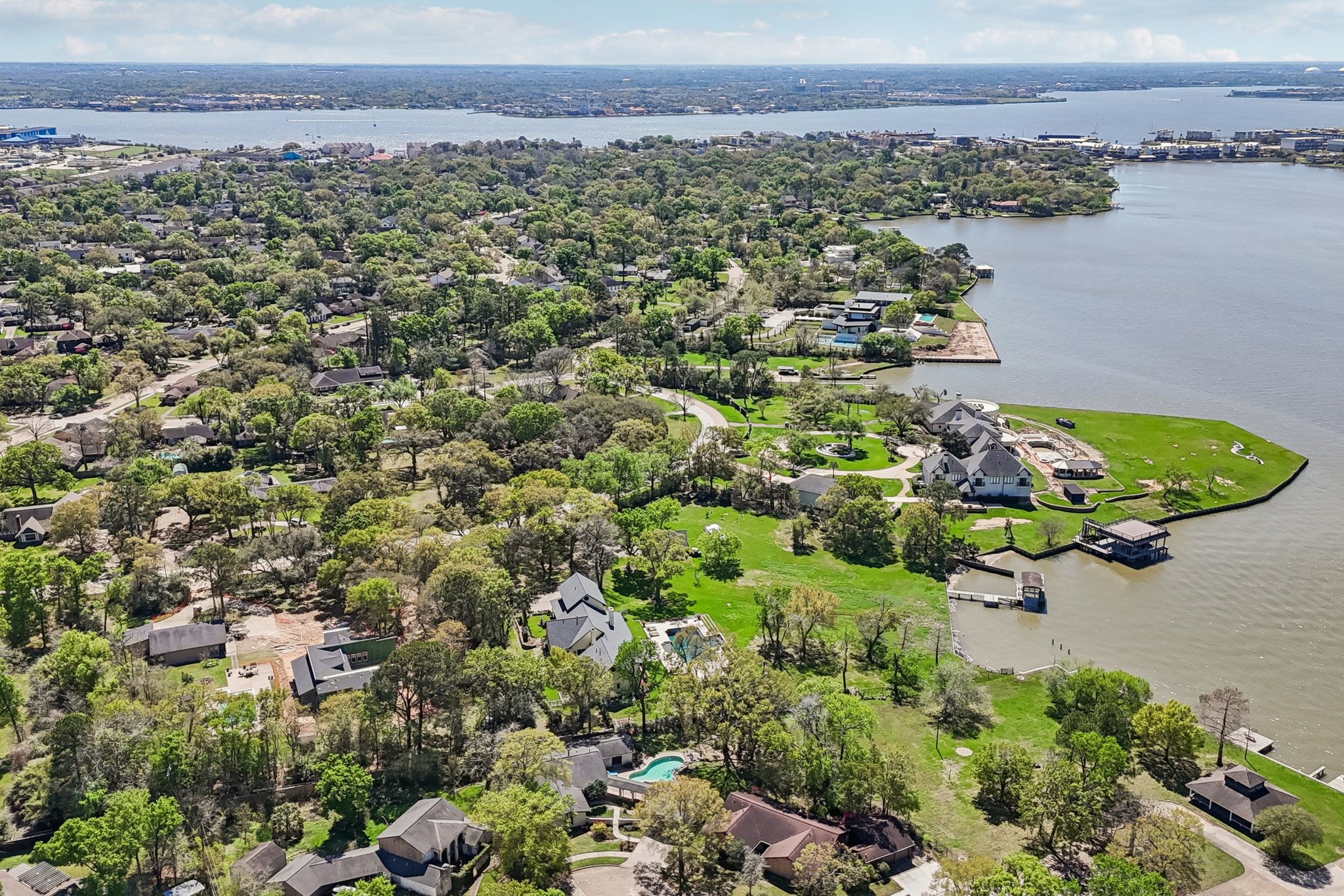 Whitecap Dr-L1403-055.jpg