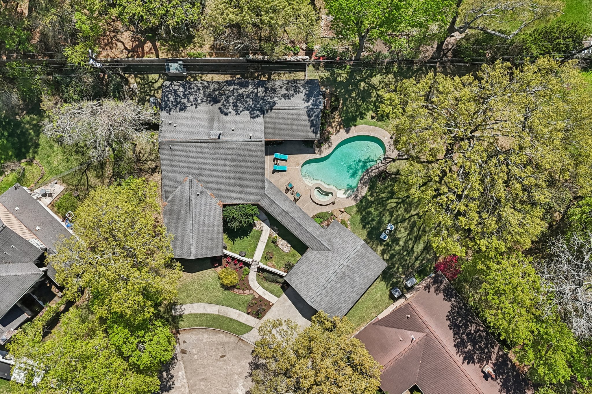 Whitecap Dr-L1403-059.jpg