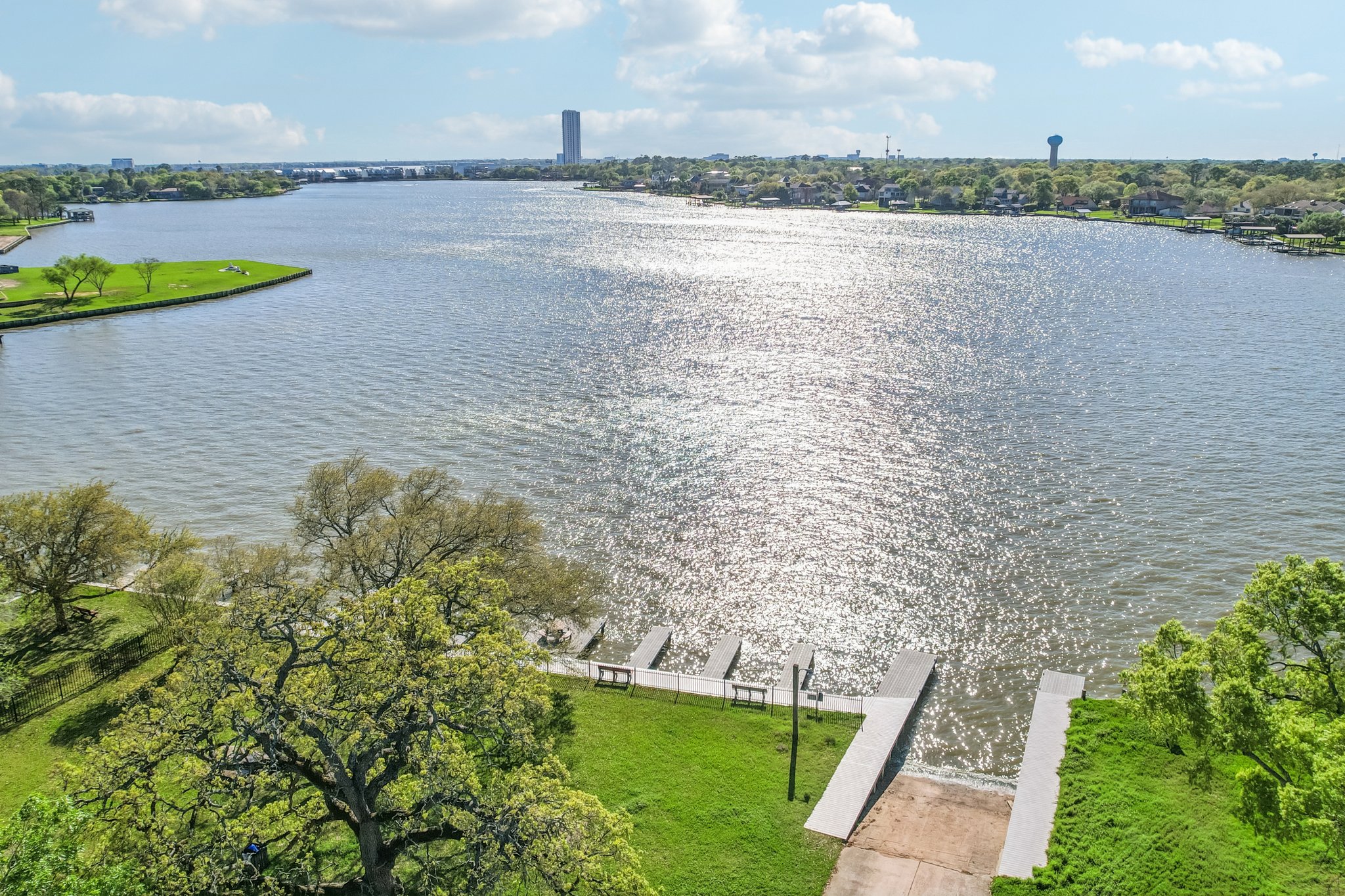 Whitecap Dr-1603-9-102.jpg