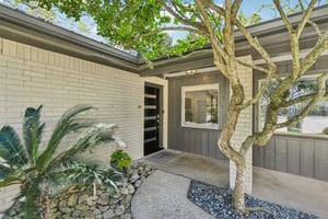 Whitecap Dr-L1403-007.jpg