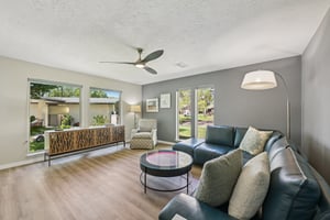 Whitecap Dr-L1403-013.jpg