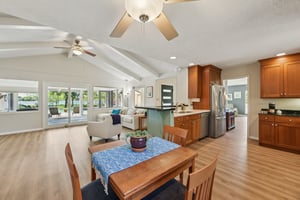 Whitecap Dr-L1403-017.jpg