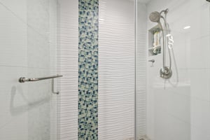 Whitecap Dr-L1403-022.jpg