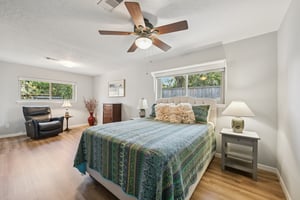 Whitecap Dr-L1403-030.jpg