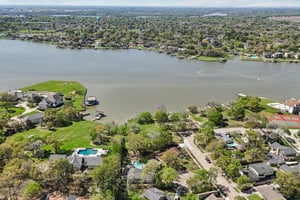 Whitecap Dr-L1403-053.jpg