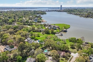 Whitecap Dr-L1403-062.jpg