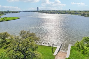 Whitecap Dr-1603-9-102.jpg