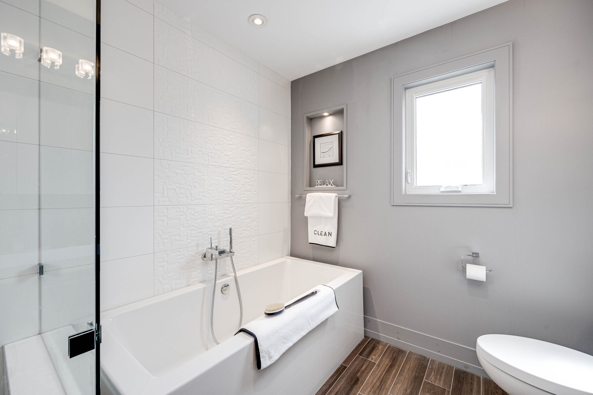 Toronto property showcase — delivered property photograph 42