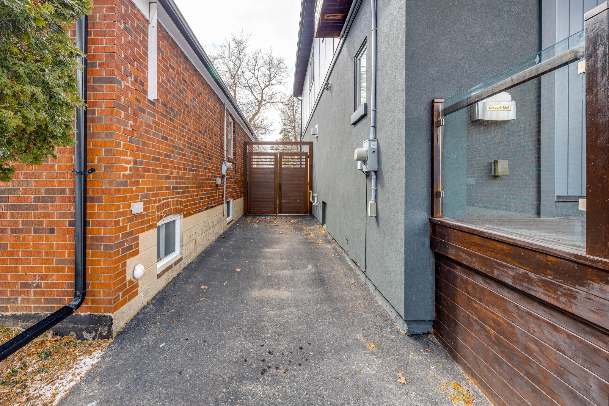 Toronto property showcase — delivered property photograph 58