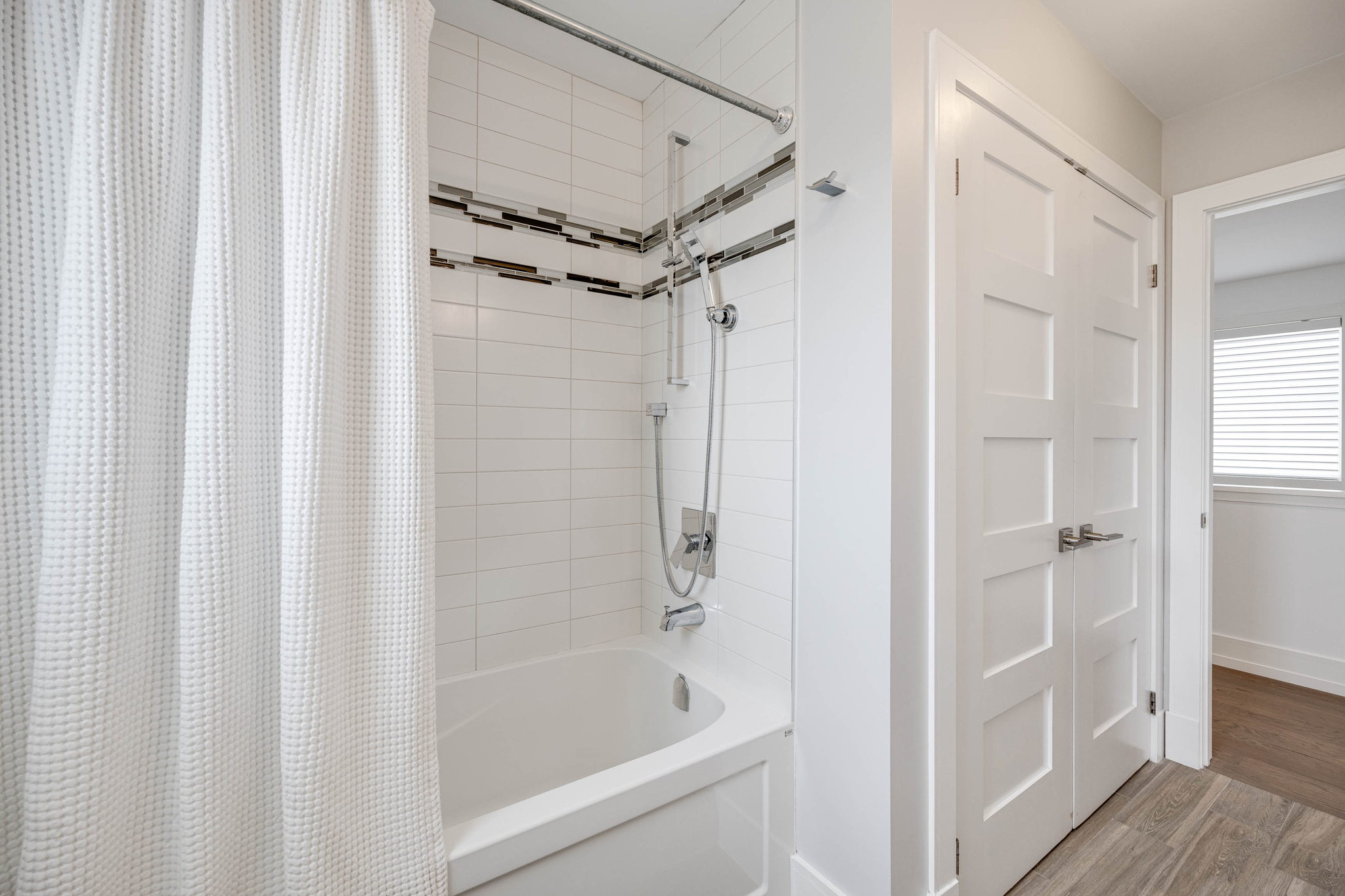 Toronto property showcase — delivered property photograph 32