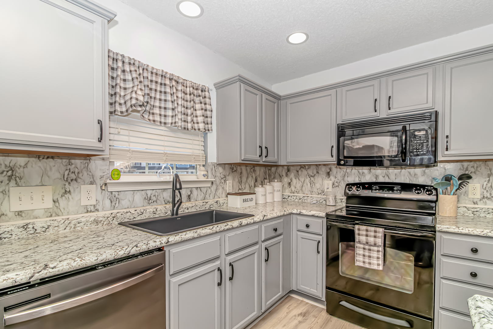 3100 Mercer Dr, Conway, SC 29526, USA Photo 11
