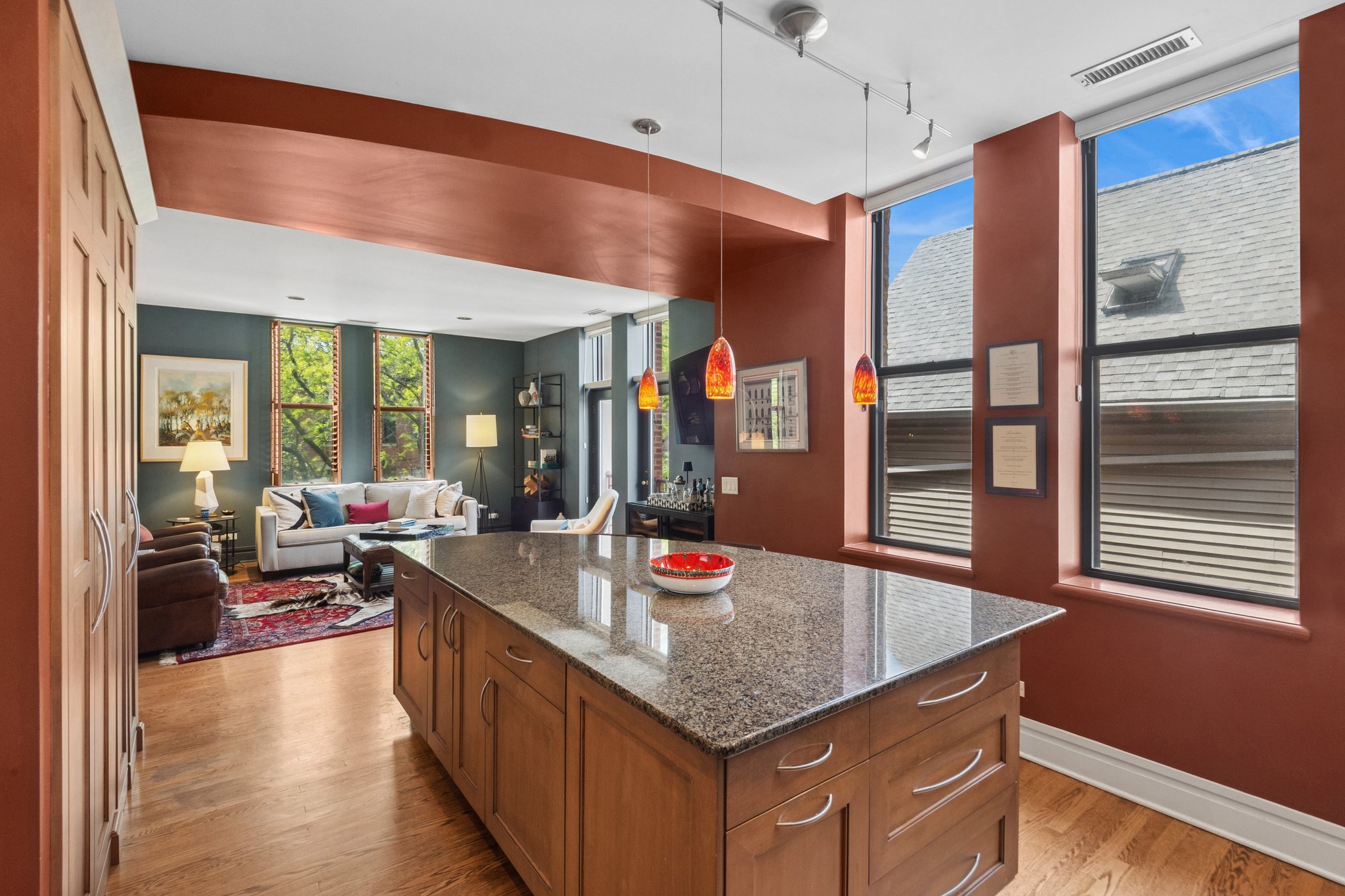 3100 N Kenmore Ave I_014.jpg