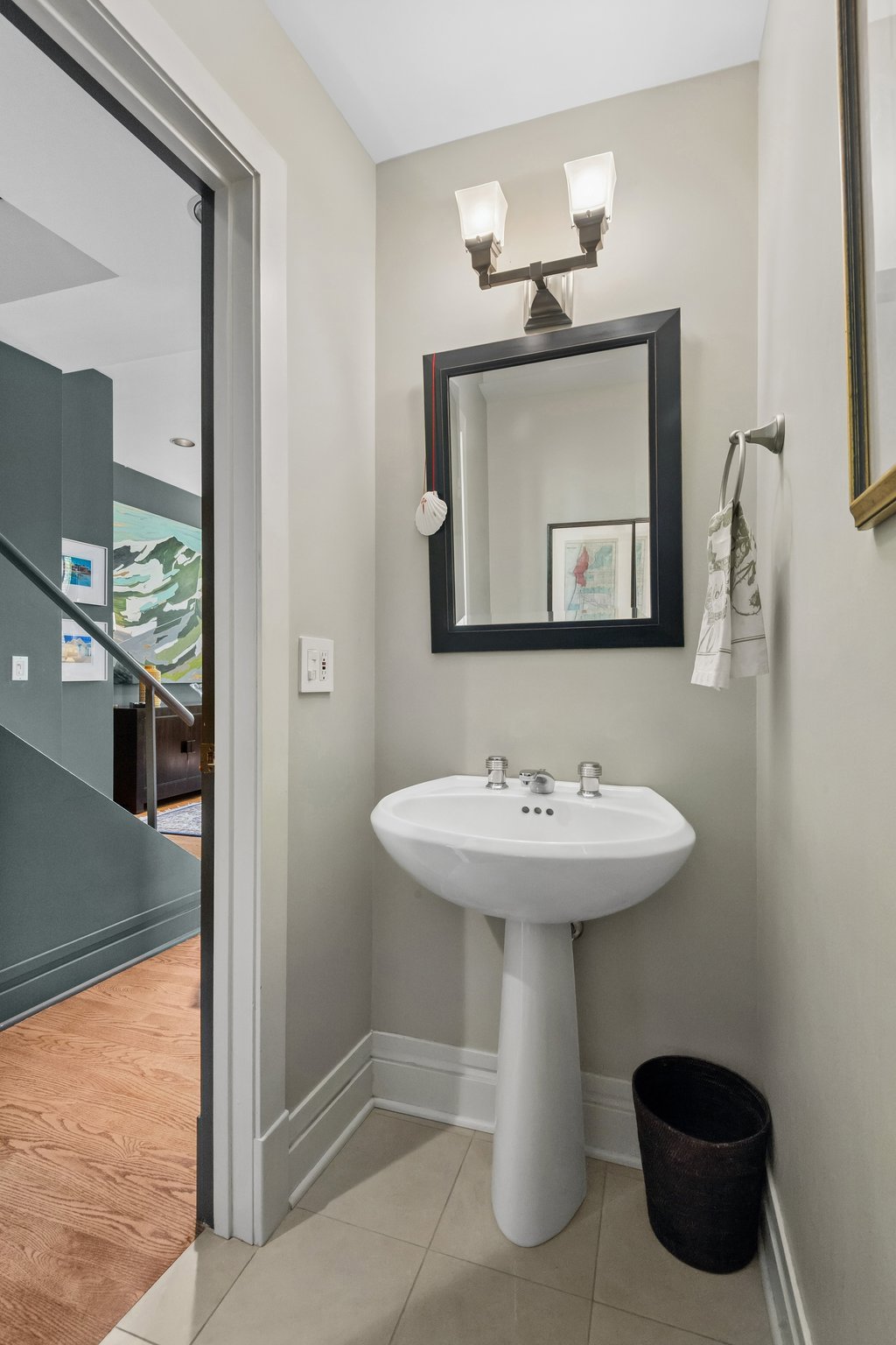 3100 N Kenmore Ave I_016.jpg