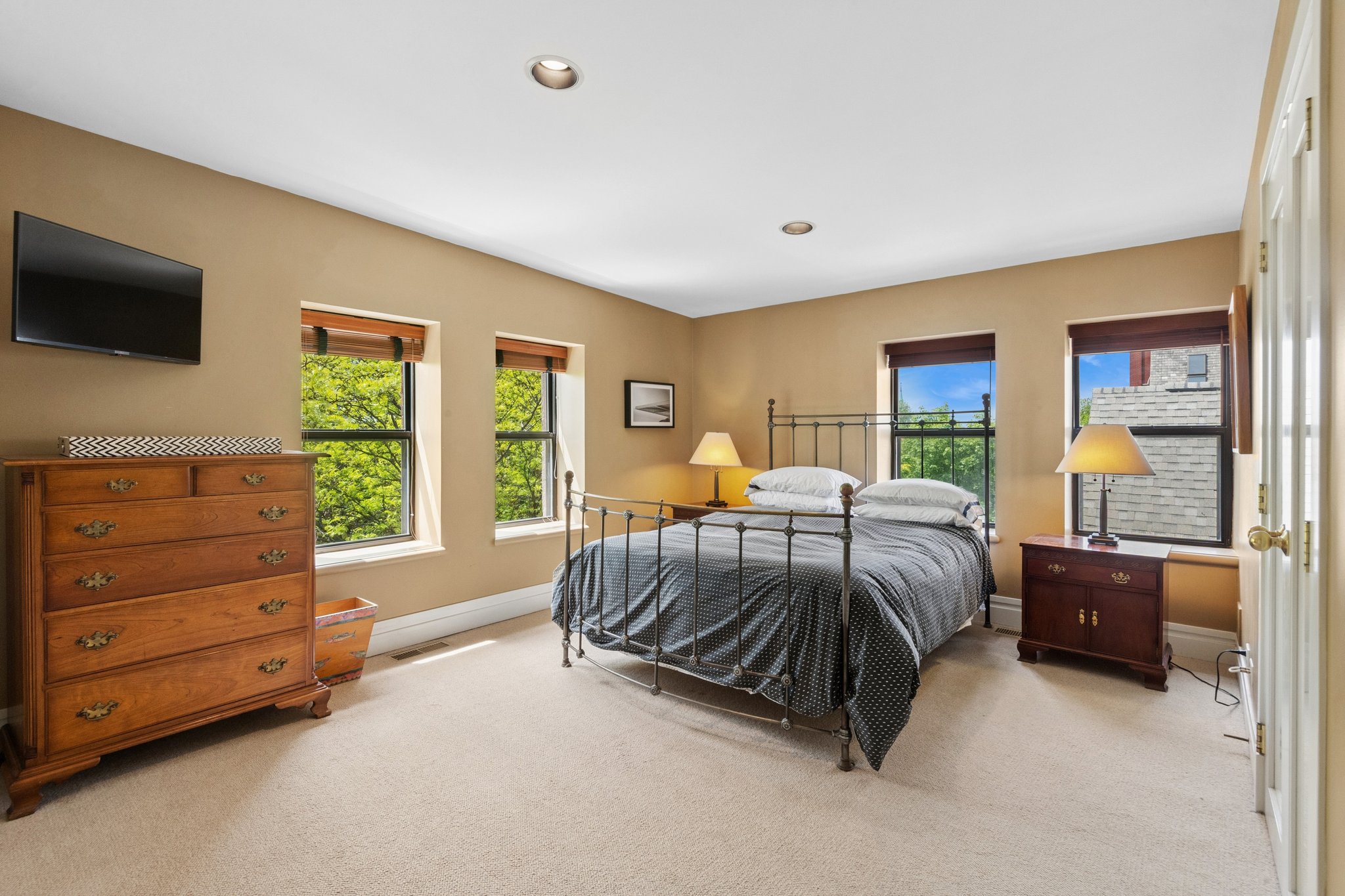 3100 N Kenmore Ave I_020.jpg