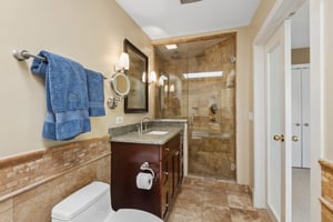 3100 N Kenmore Ave I_022.jpg