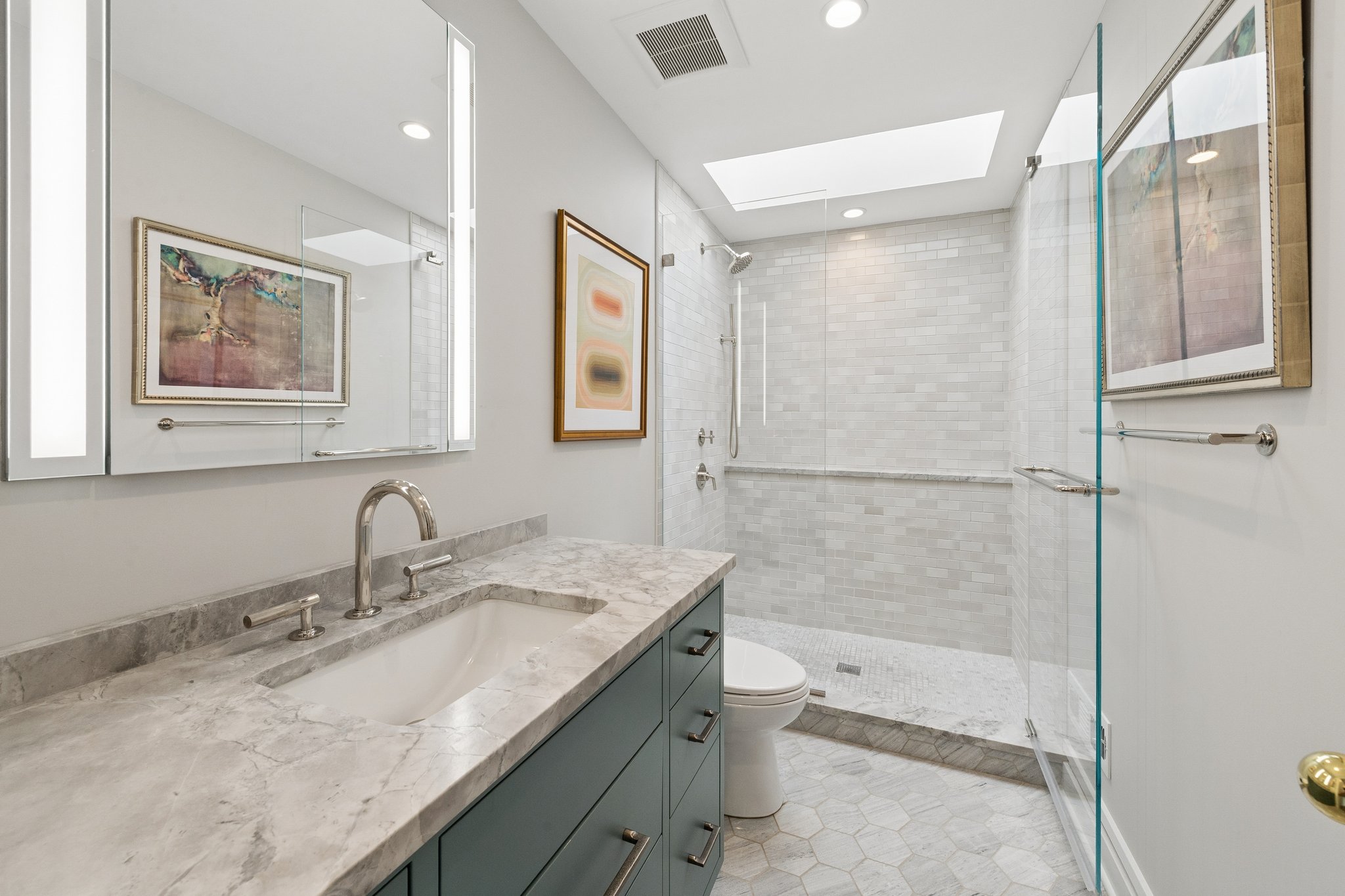 3100 N Kenmore Ave J_013.jpg