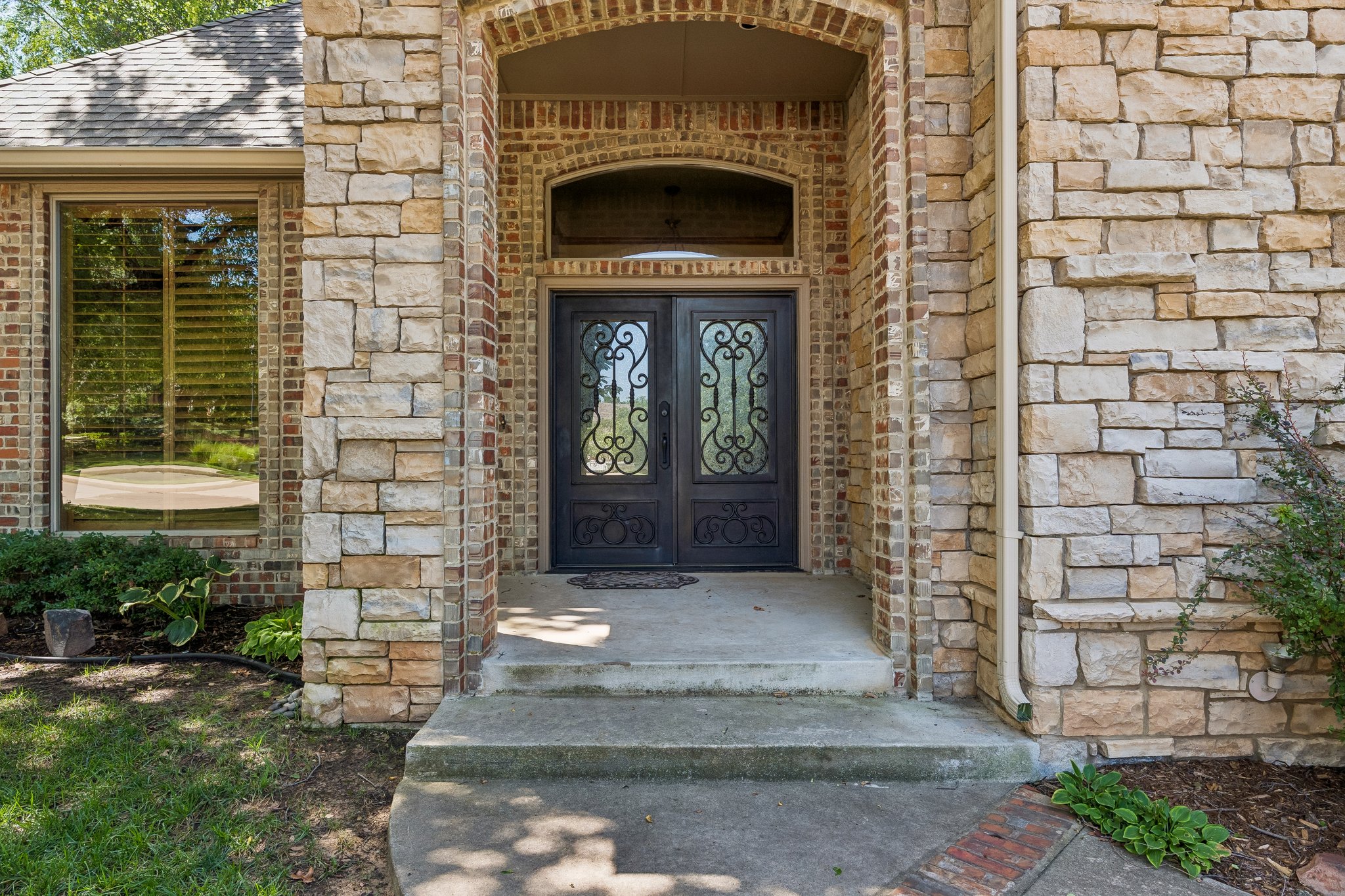 3100 Sawgrass Rd_005.jpg