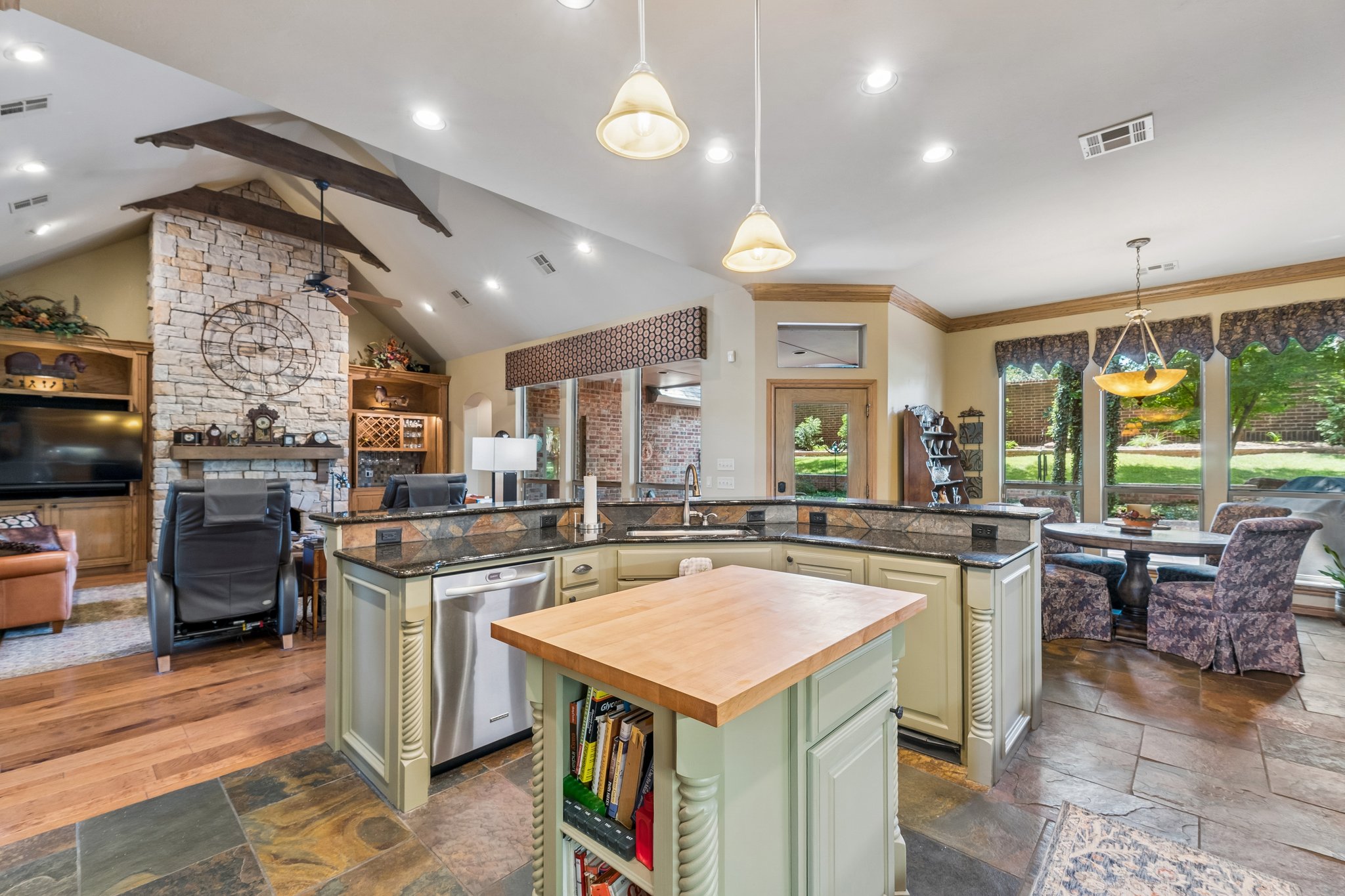 3100 Sawgrass Rd_020.jpg