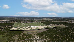  Photo 0