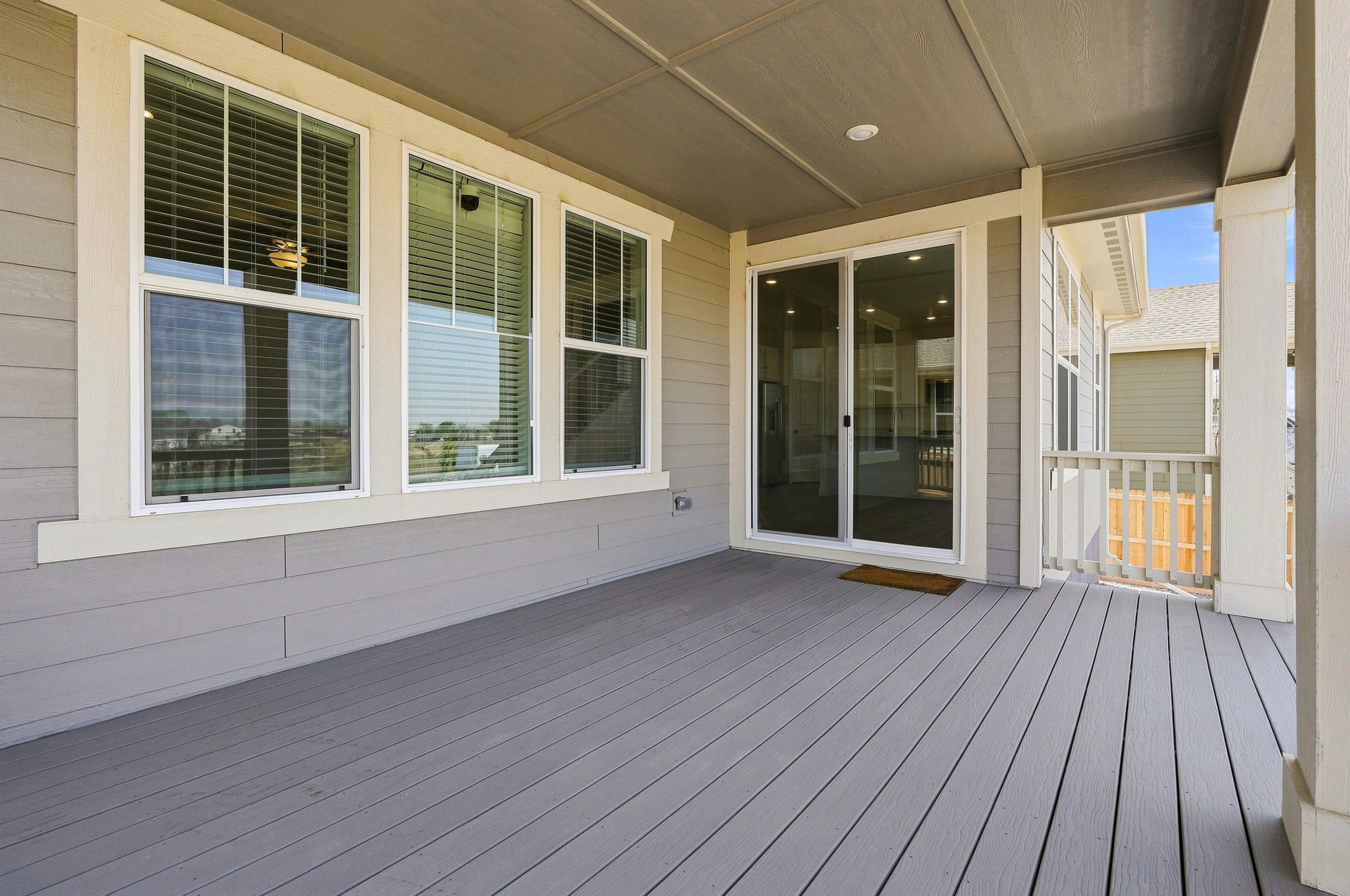  Photo 50