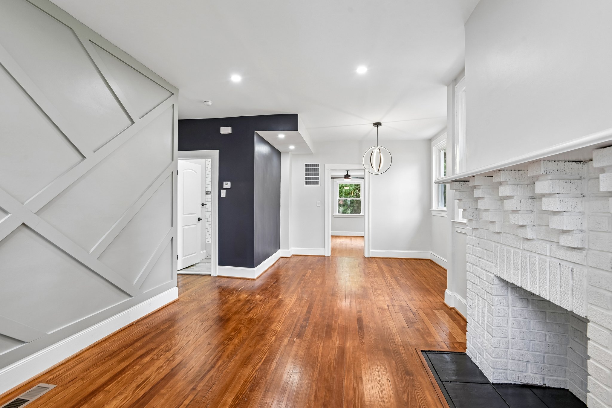 Echodale Ave-S2209-005.jpg