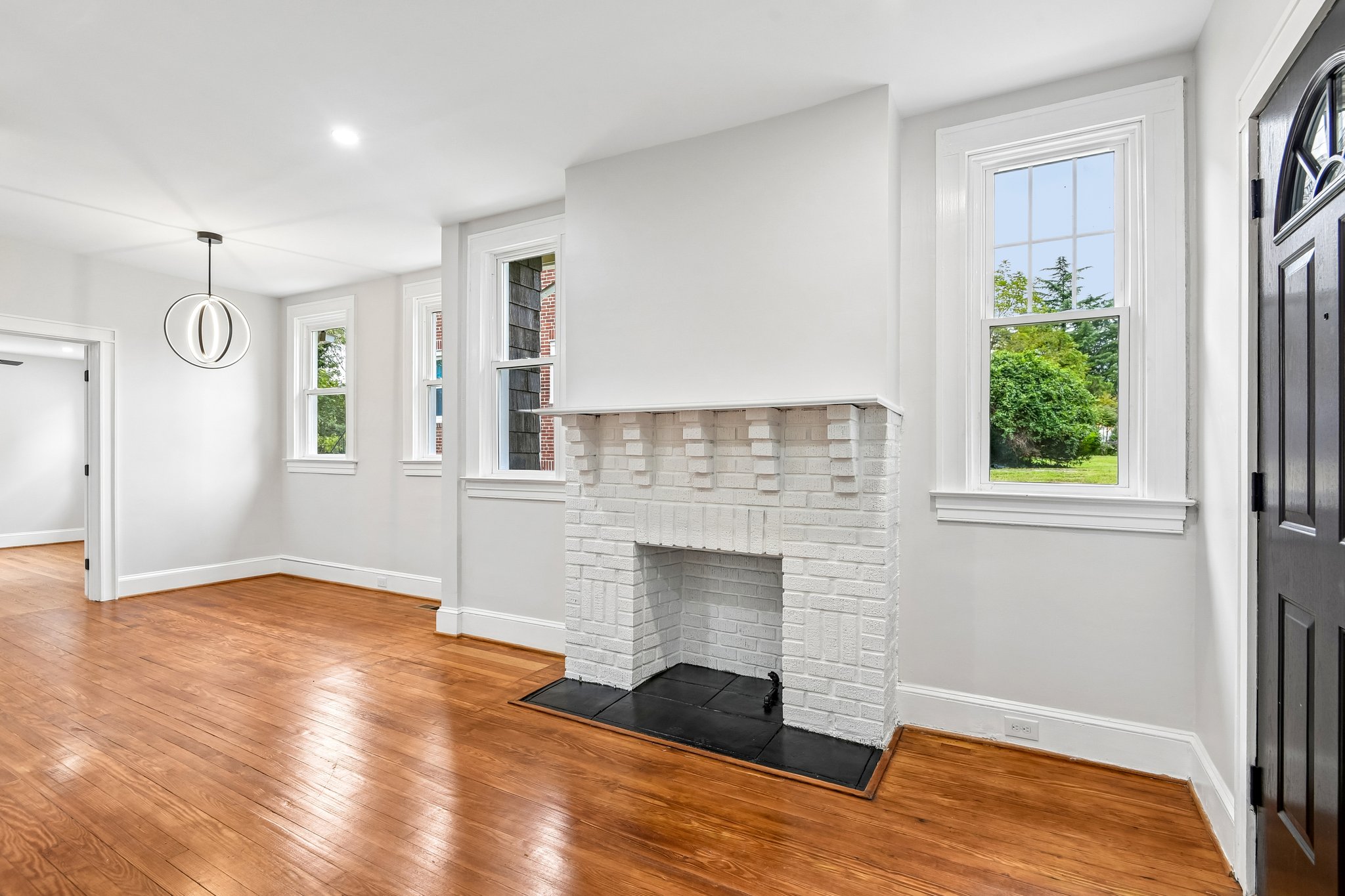 Echodale Ave-S2209-007.jpg