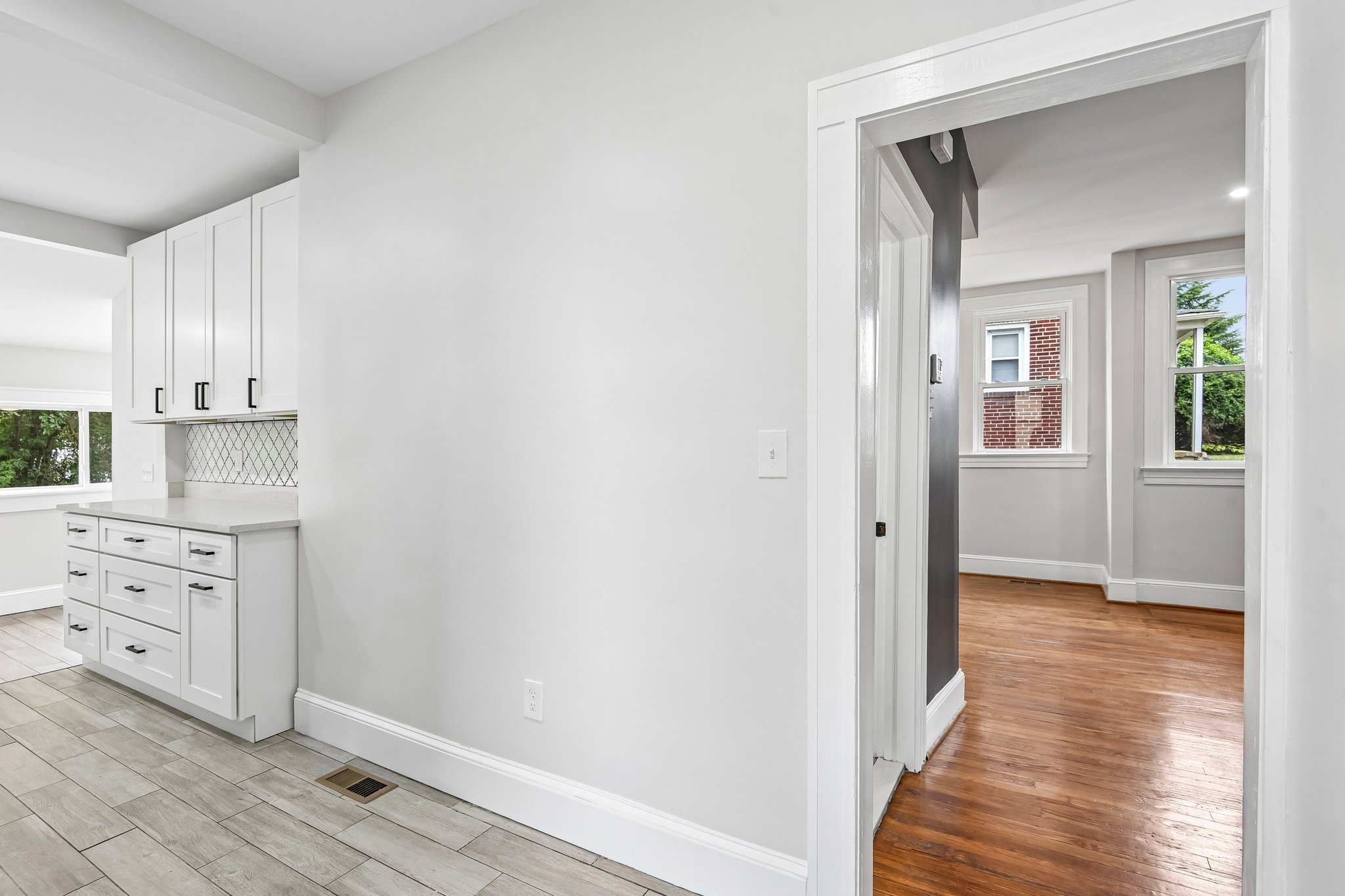 Echodale Ave-S2209-015.jpg