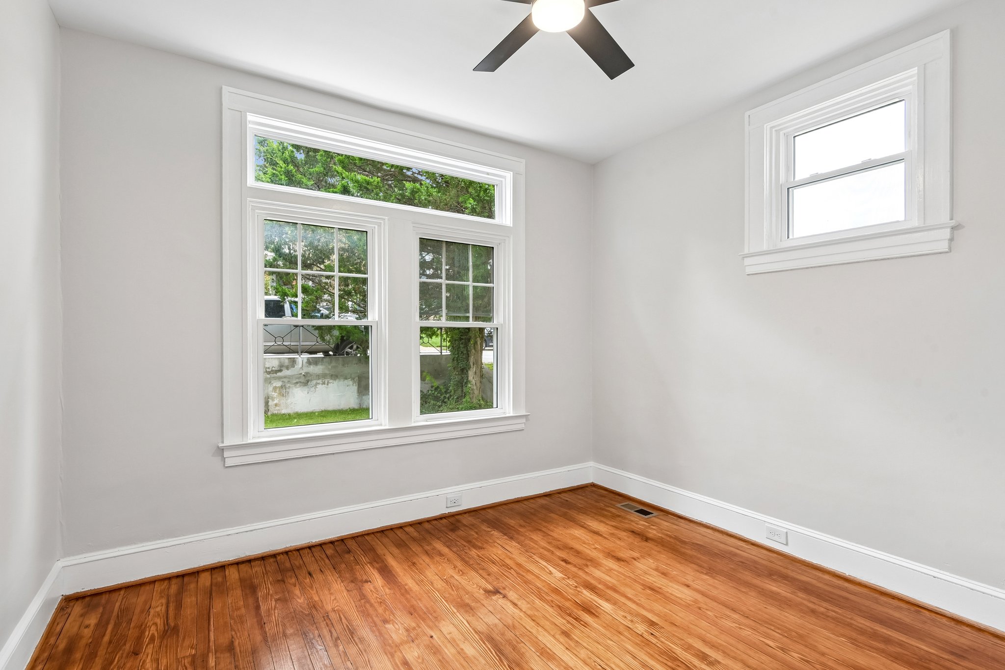 Echodale Ave-S2209-016.jpg