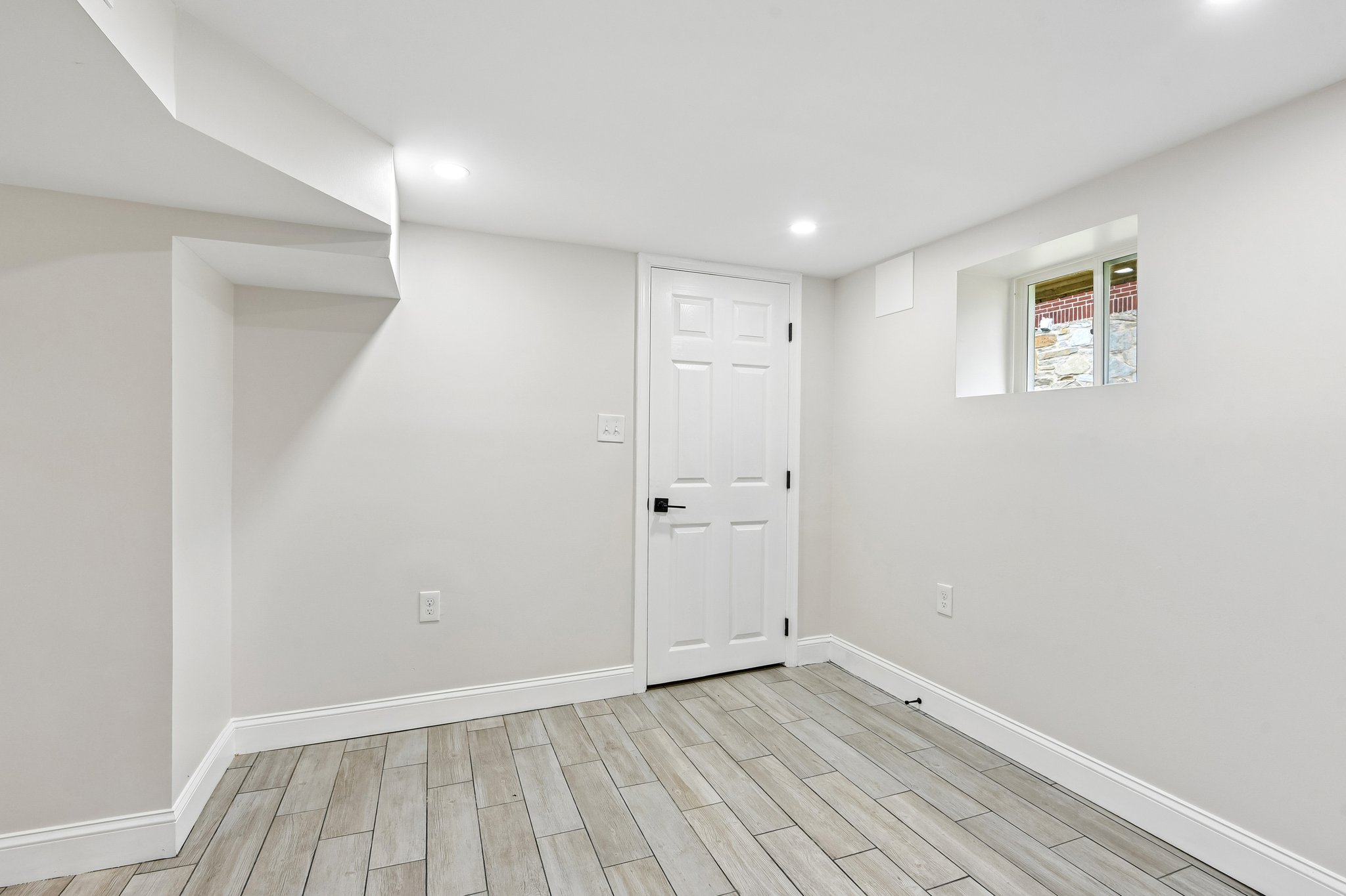 Echodale Ave-S2209-033.jpg