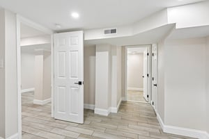 Echodale Ave-S2209-035.jpg