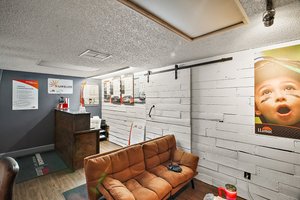 Reception/waiting area