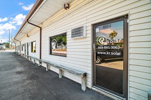 3109 Kurt St.