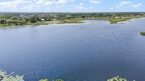 Lake Saunders nearby